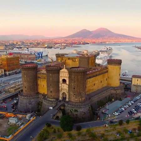 Appartement La Casa Di Benedetta à Naples Extérieur photo