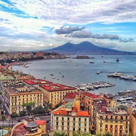 Appartement La Casa Di Benedetta à Naples Extérieur photo
